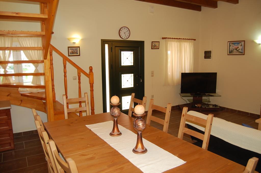 Chris And Nick Corfu Villa บูเกริ ห้อง รูปภาพ