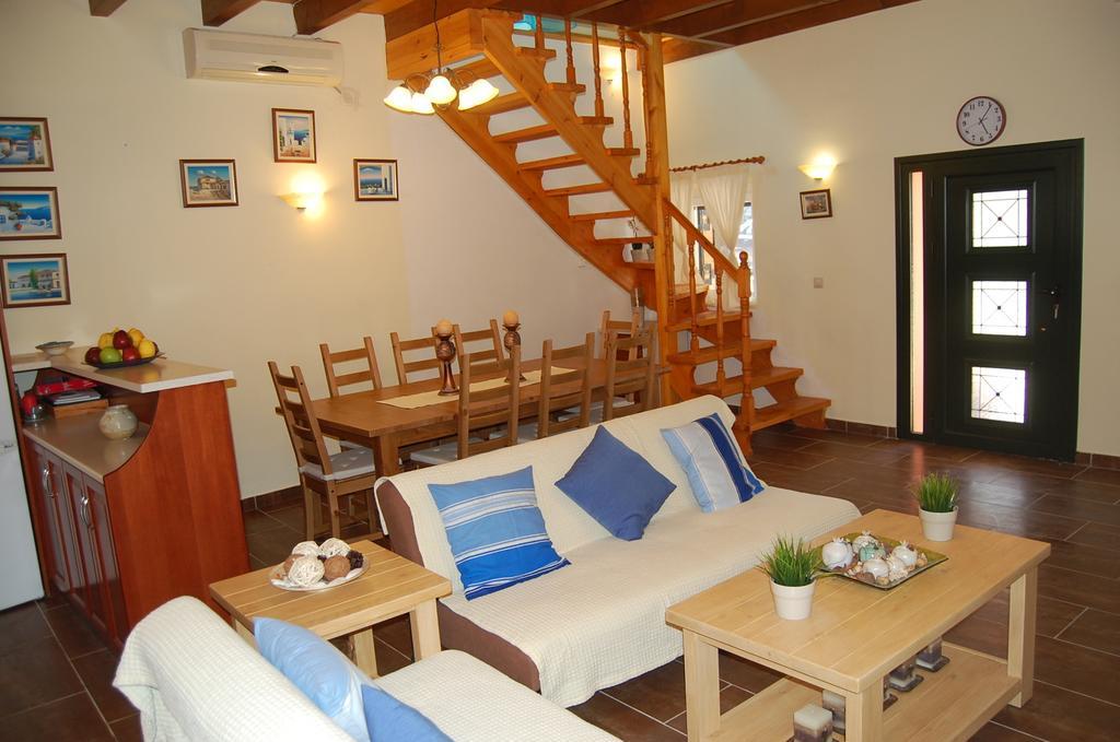 Chris And Nick Corfu Villa บูเกริ ห้อง รูปภาพ